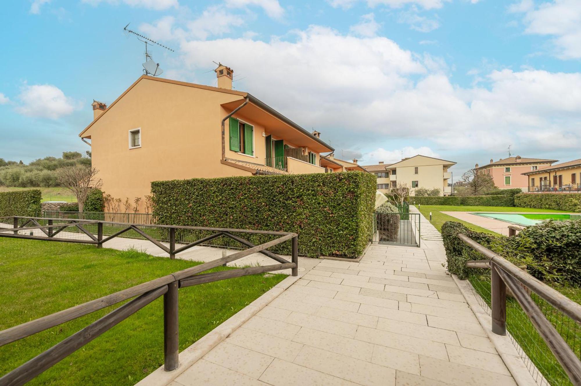 Villa Calmasino - Swimming Pool And Garda *